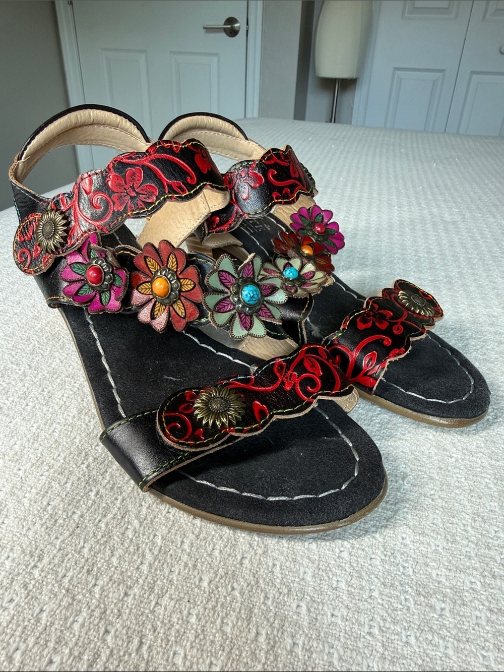 Spring Step L’Artiste Aromas wedge sandal genuine tooled leather floral size 40